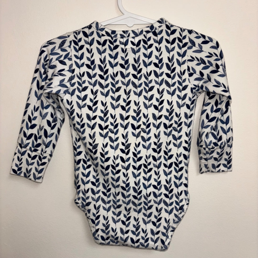 Snuggle Hunny Onesie - Size 0