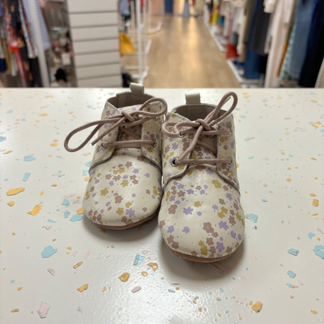 Pretty Brave Shoes - Size XL
