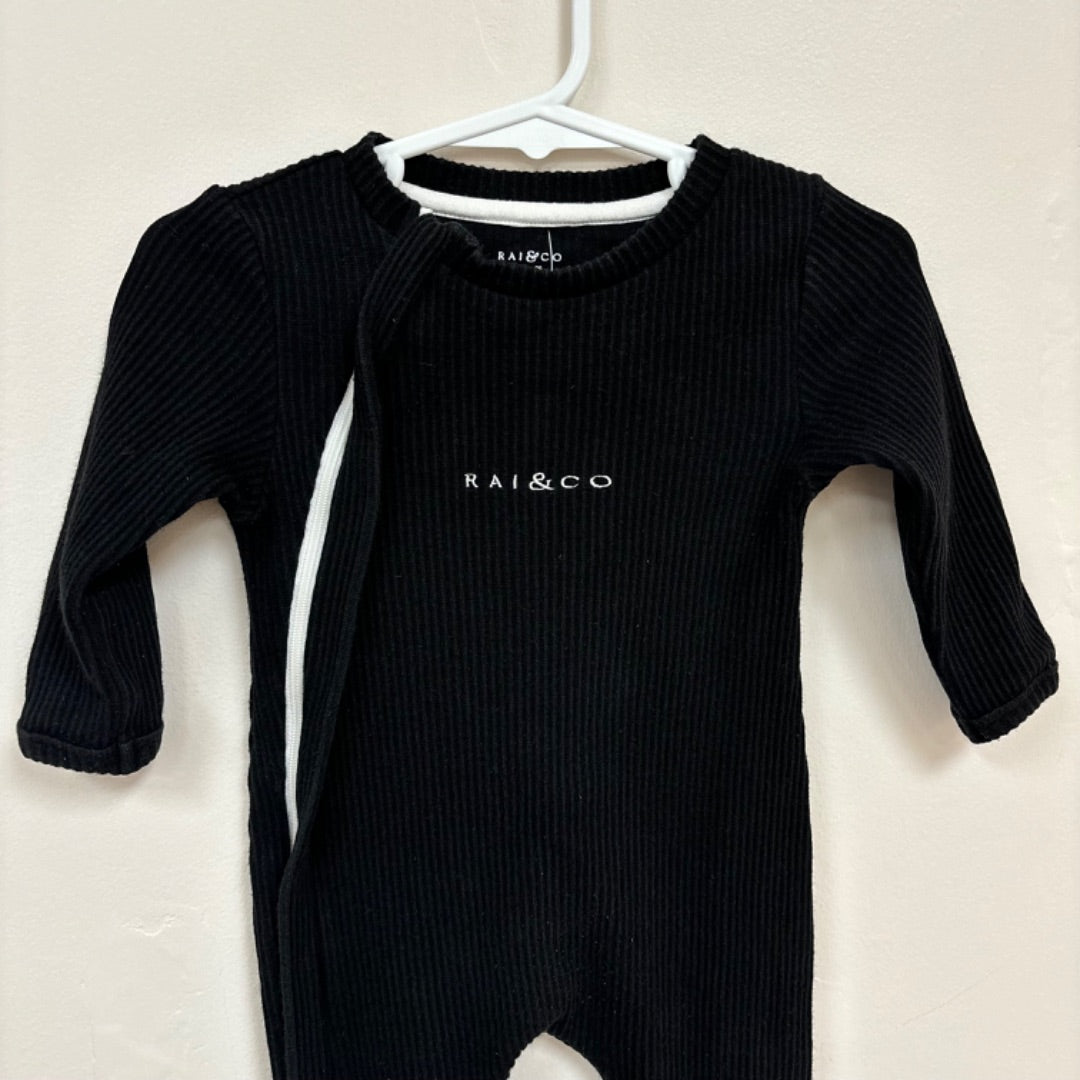 Rai & Co Onesie - Size 00