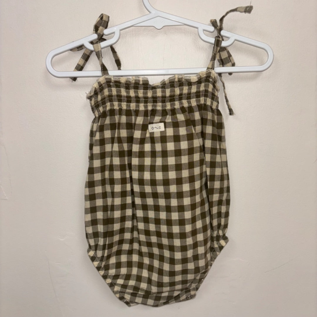 Unknown Romper - Size 00