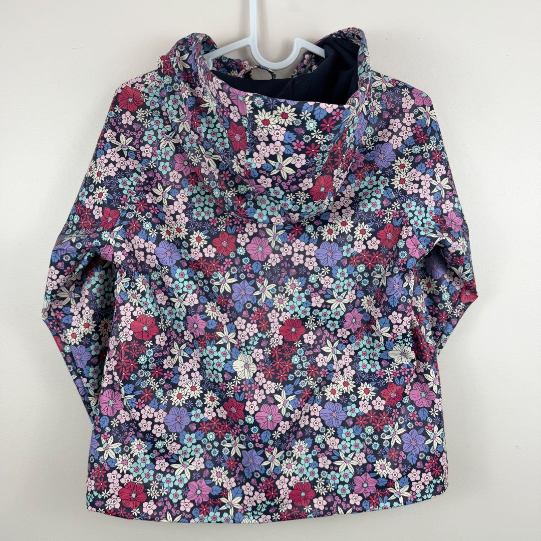 Milky Jacket - Size 8