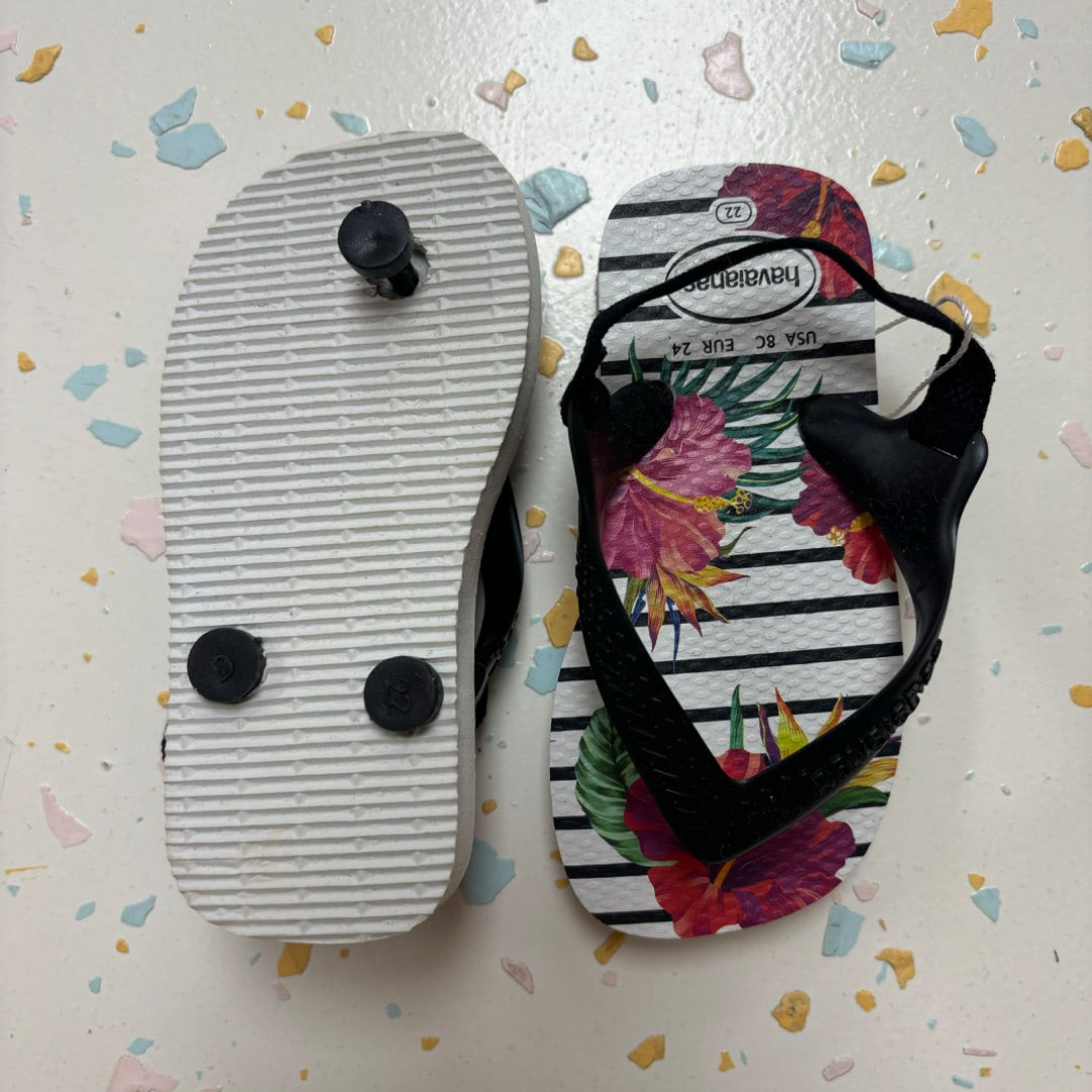 Havaianas Thongs - Size 8