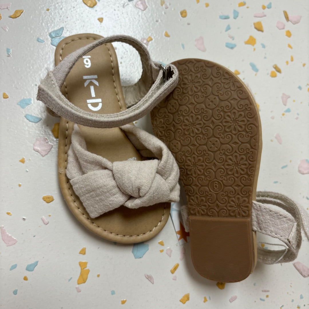 K-D Sandals - Size 6