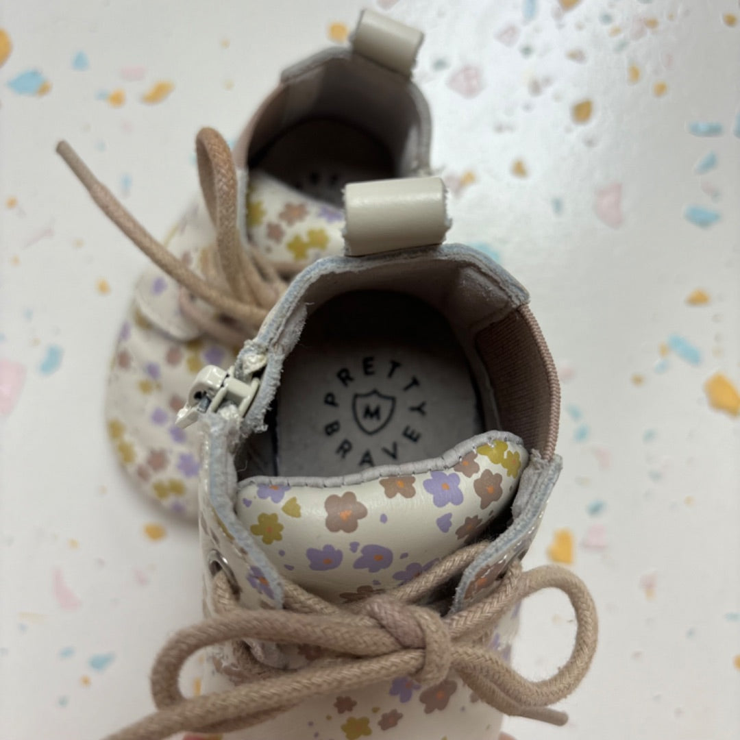 Pretty Brave Shoes - Size M