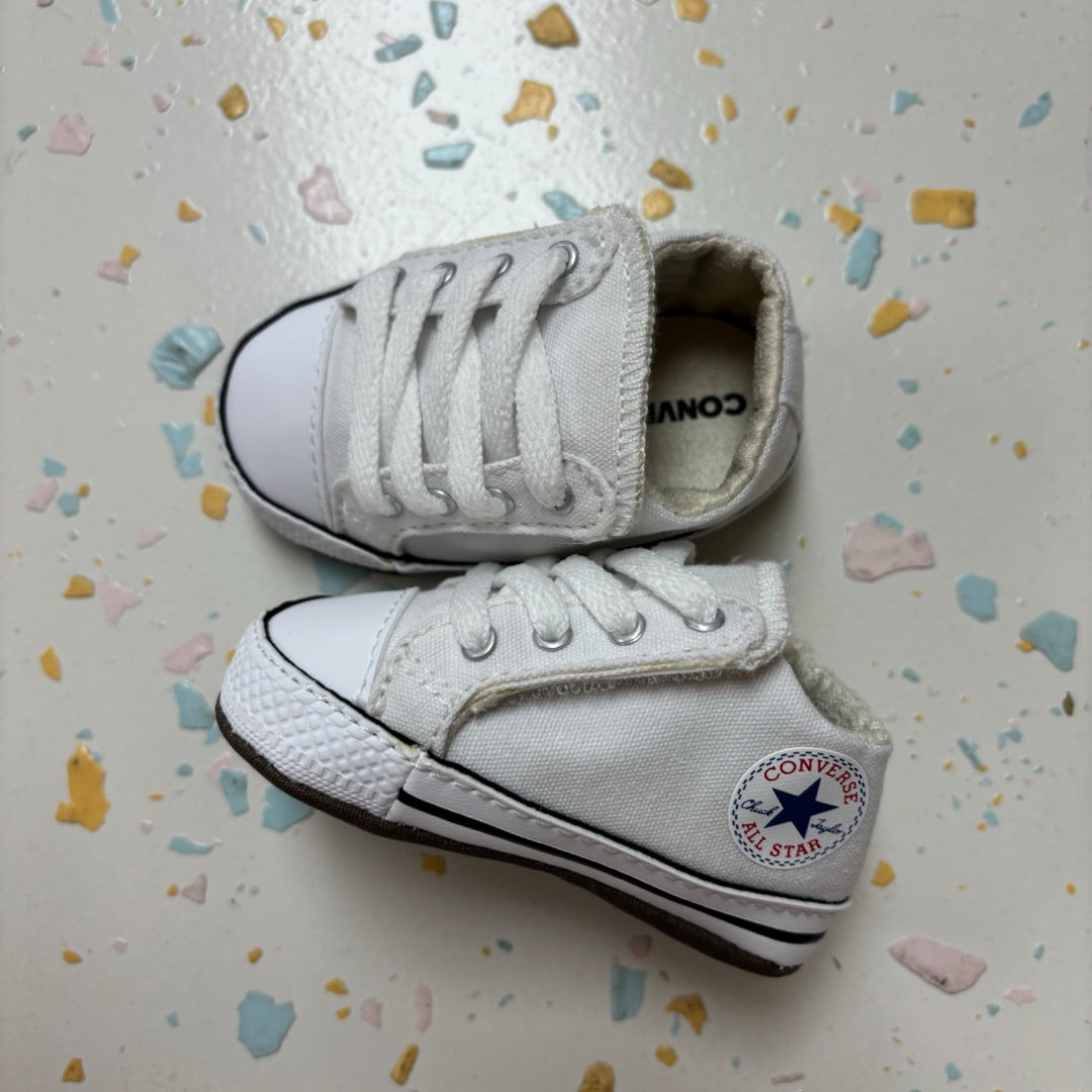 Converse Baby Shoes BNWT - Size US 1