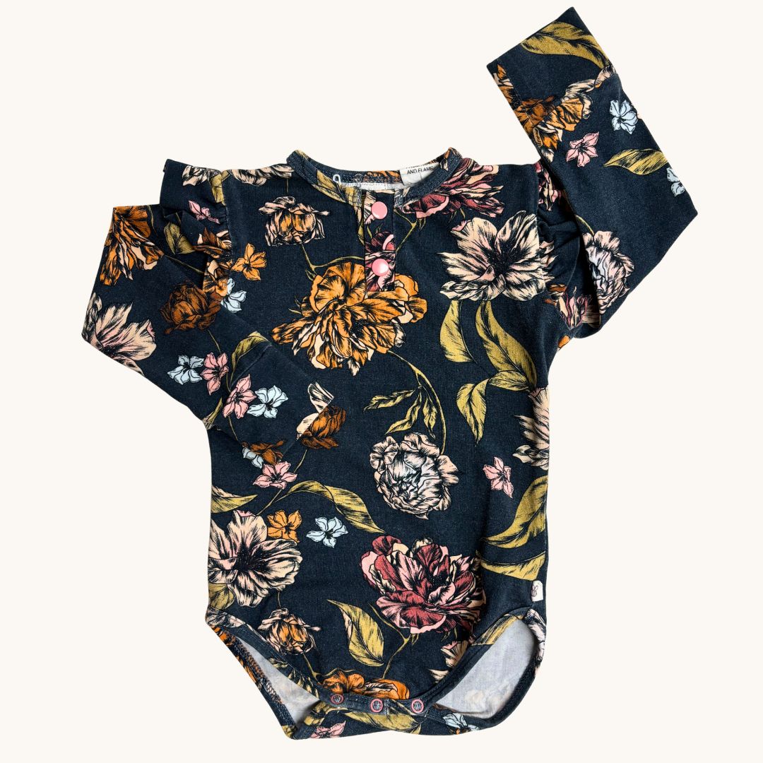 Snuggle Hunny Bodysuit - Size 0