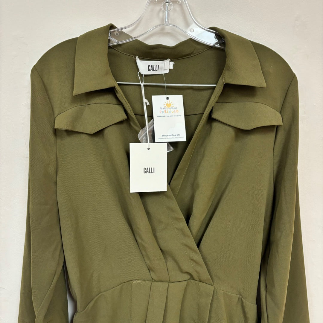 Calli Dress BNWT - Size 12