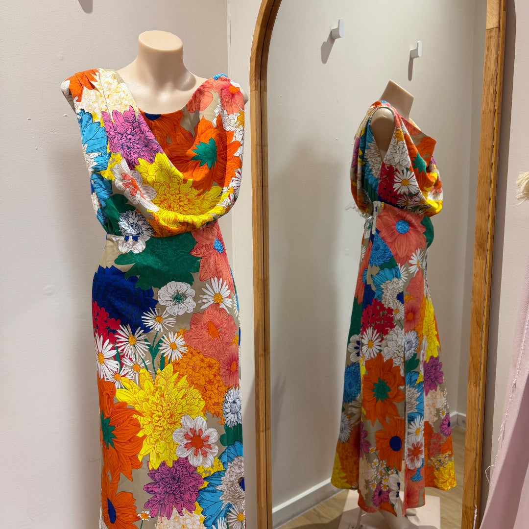 Petal & Pup Dress BNWT - Size XL