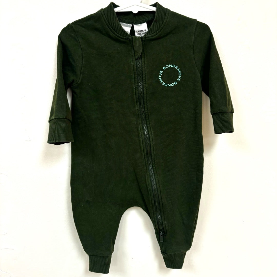 Bonds Onesie - Size 00