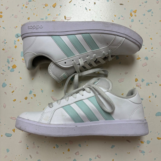 Adidas Sneakers - Size US 8