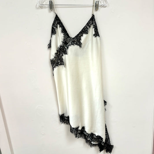 Lioness Dress - Size M