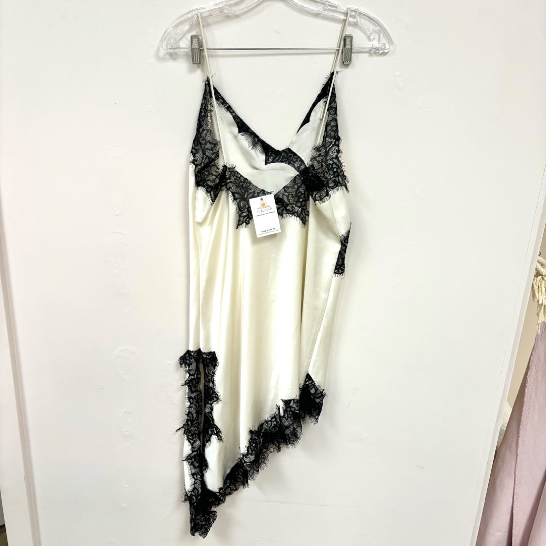 Lioness Dress - Size M