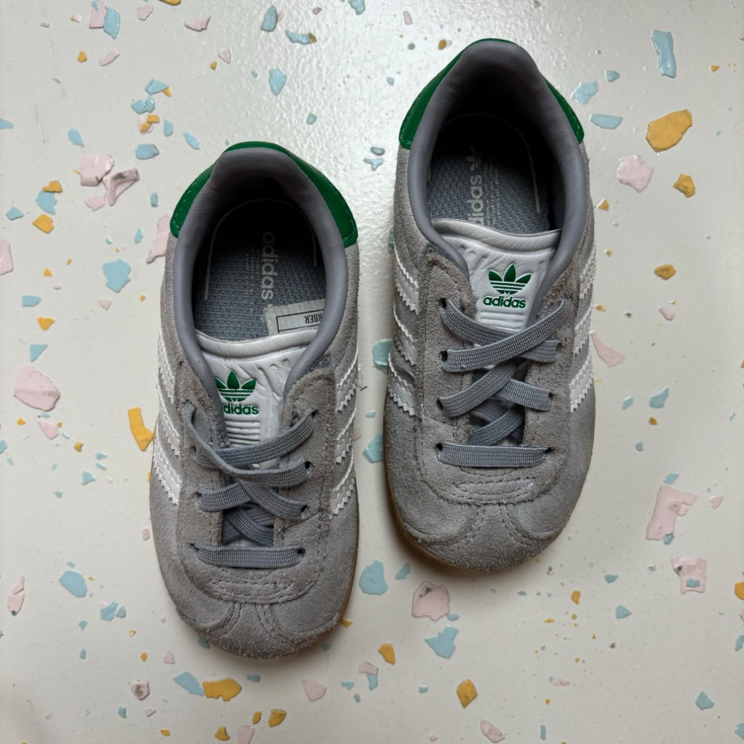 Adidas Sneakers - Size US 6