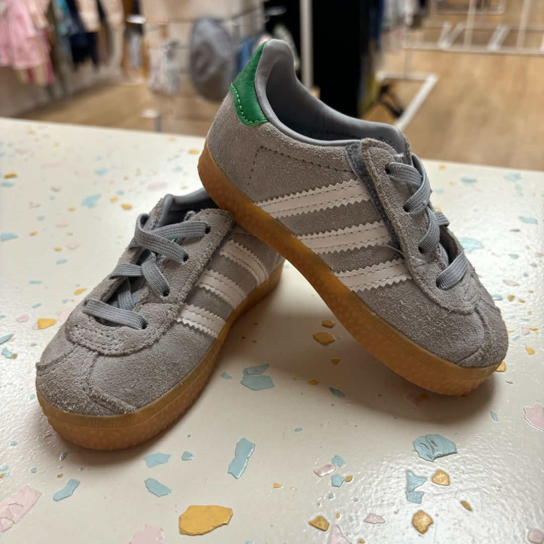 Adidas Sneakers - Size US 6