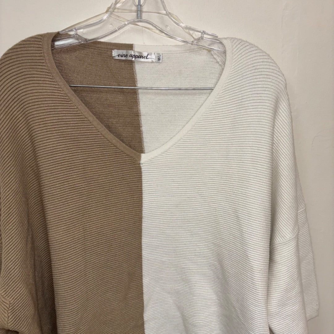 Vine Apparel Knit Top - Size M/L
