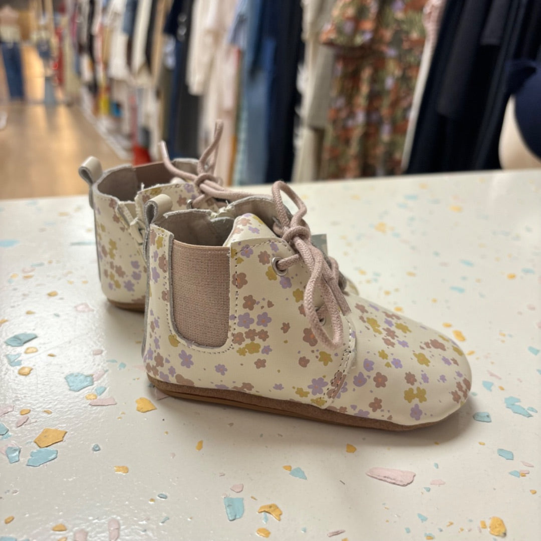 Pretty Brave Shoes - Size XL