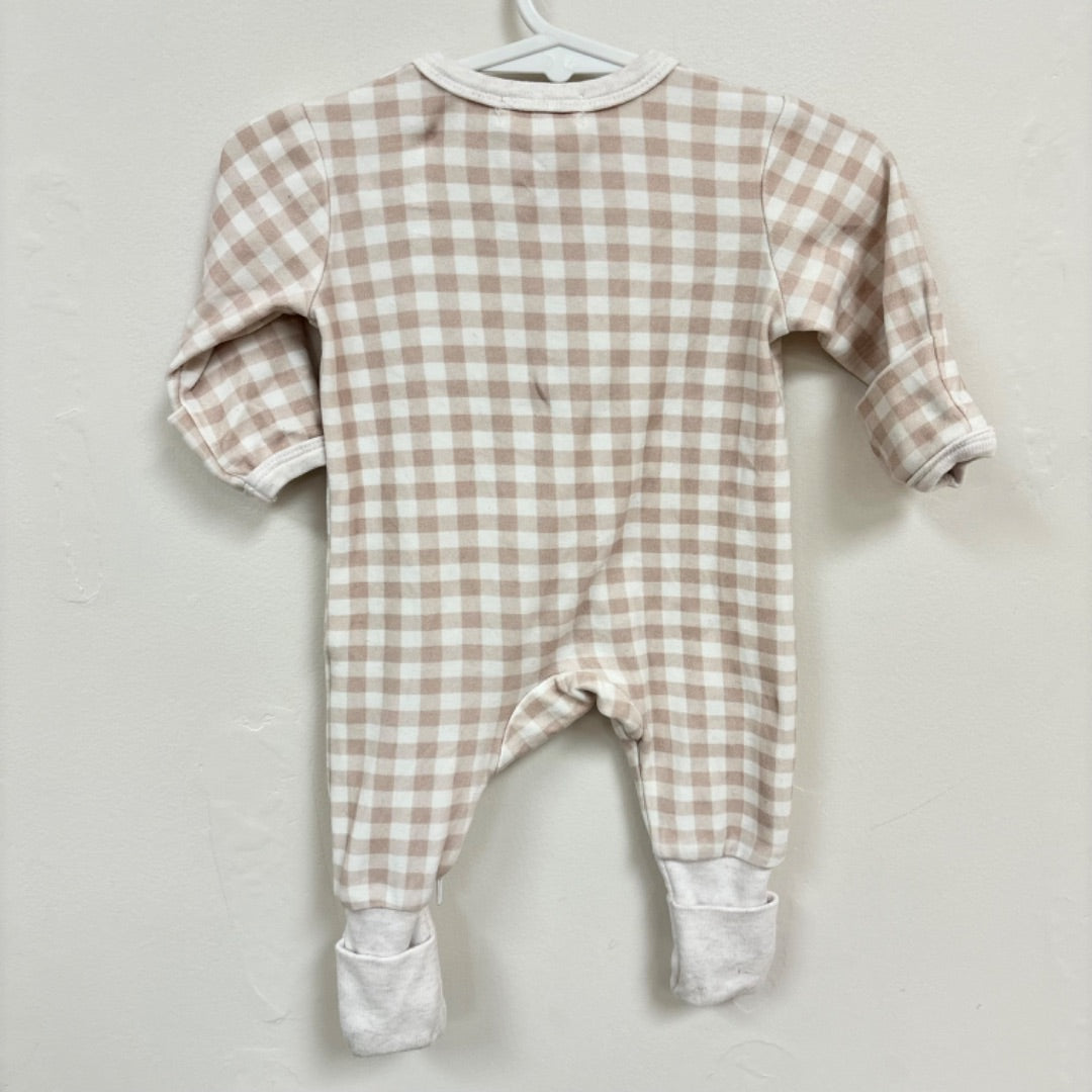Bencer & Hazelnut Onesie - Size 0000