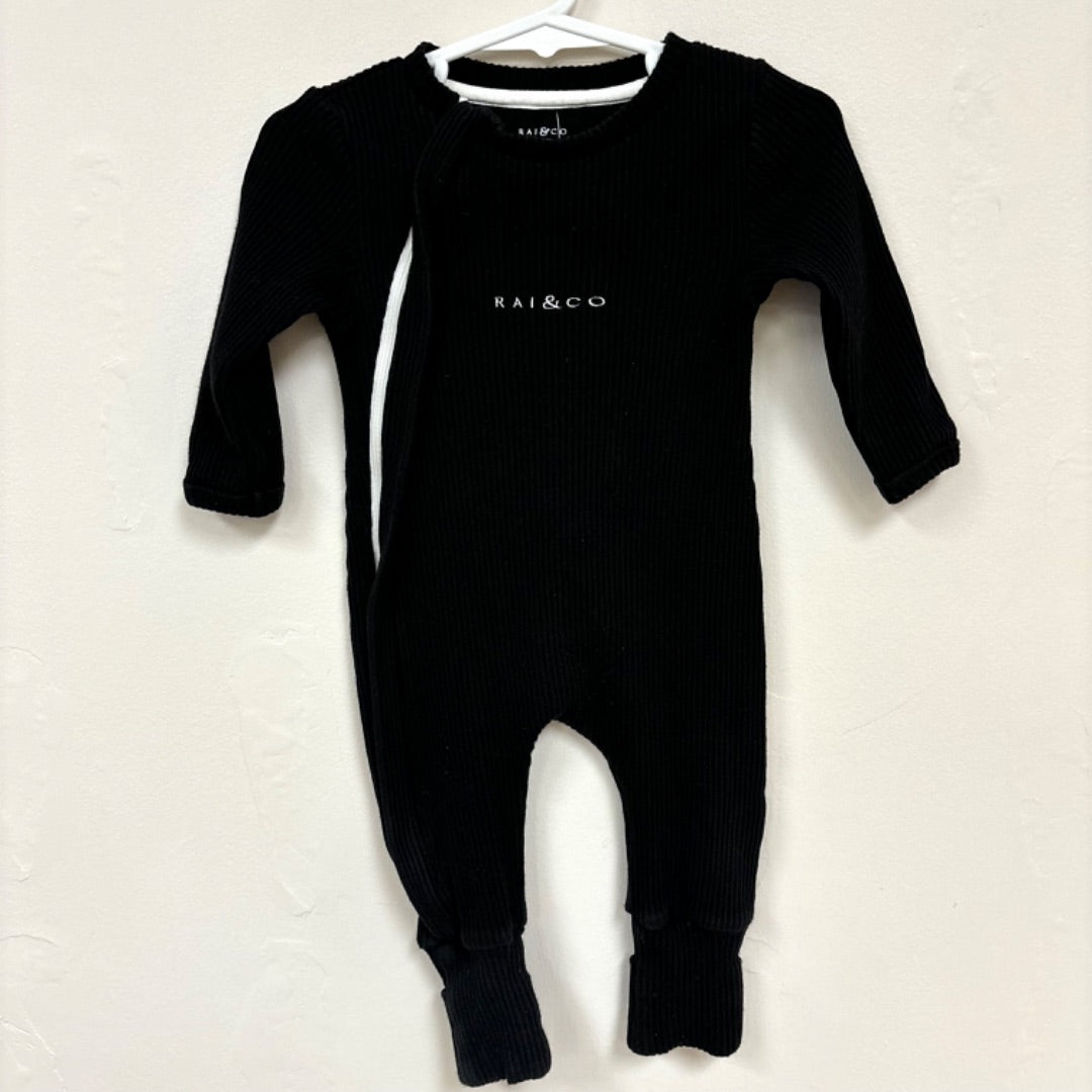 Rai & Co Onesie - Size 00