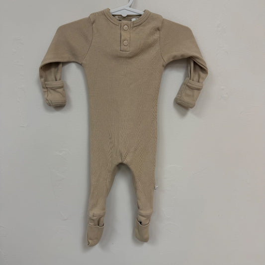 Snuggle Hunny Onesie - Size 000