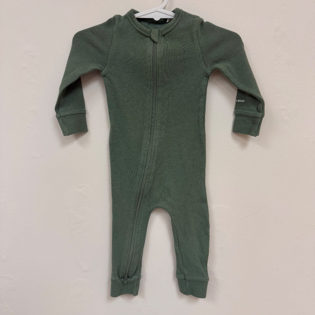 Country Road Onesie - Size 00