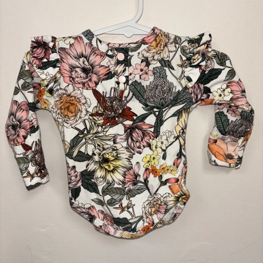 Snuggle Hunny Bodysuit - Size 000