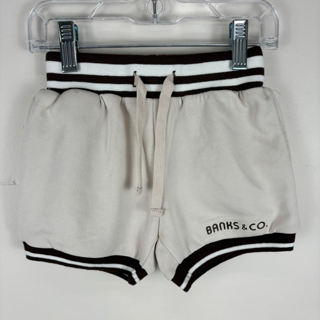 Banks & Co Matching Set - Size 1