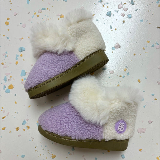 Seed Ugg Boots - Size 24