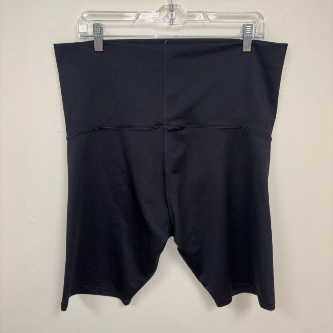 Active Truth Maternity Shorts - Size XL
