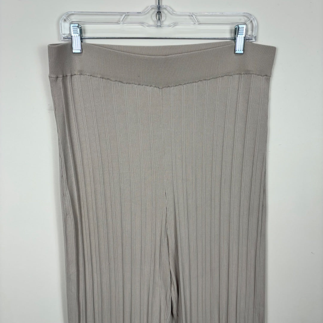 Bae Maternity Pants - Size L