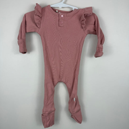 Snuggle Hunny Onesie - Size 000