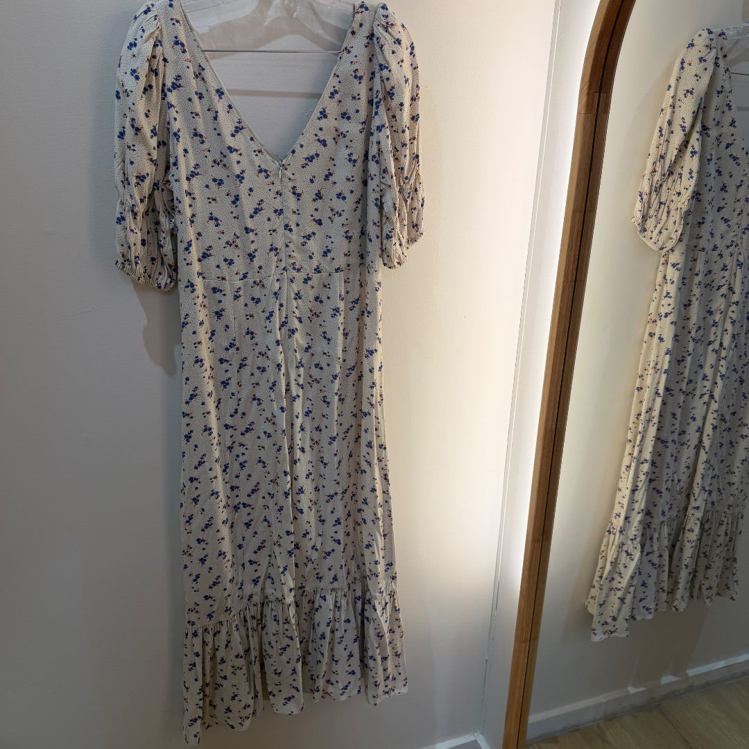 Nunui Dress BNWT - Size 12