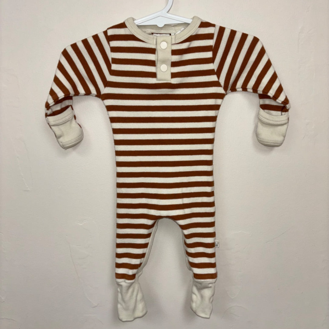 Snuggle Hunny Onesie - Size 0000