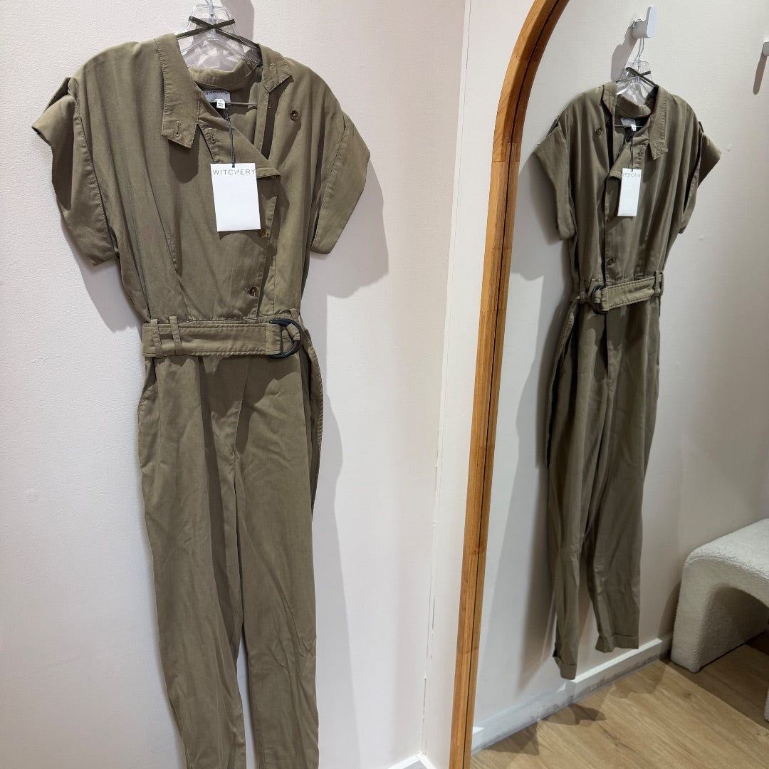 Witchery Jumpsuit BNWT - Size 8