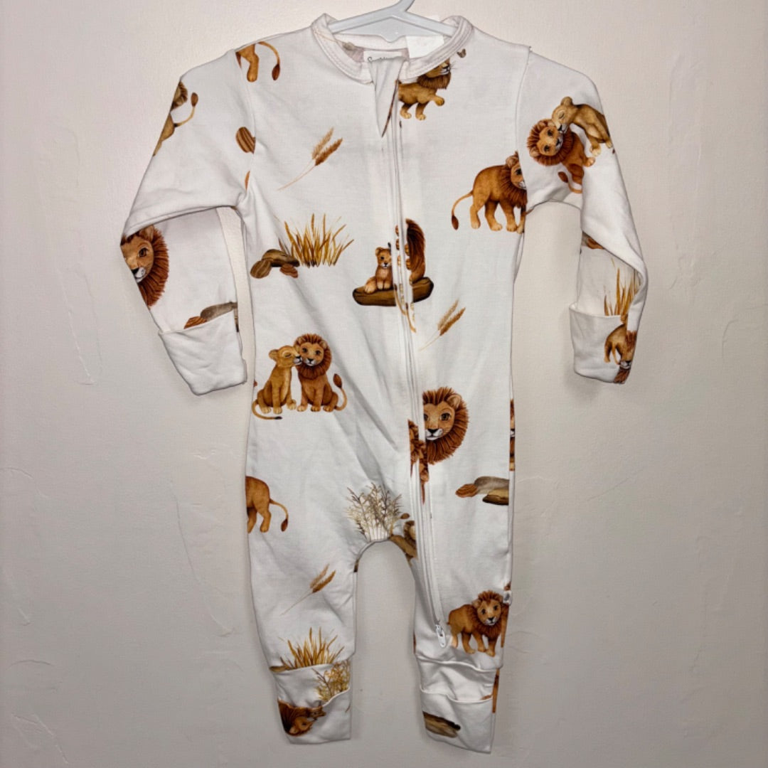 Snuggle Hunny Onesie - Size 00