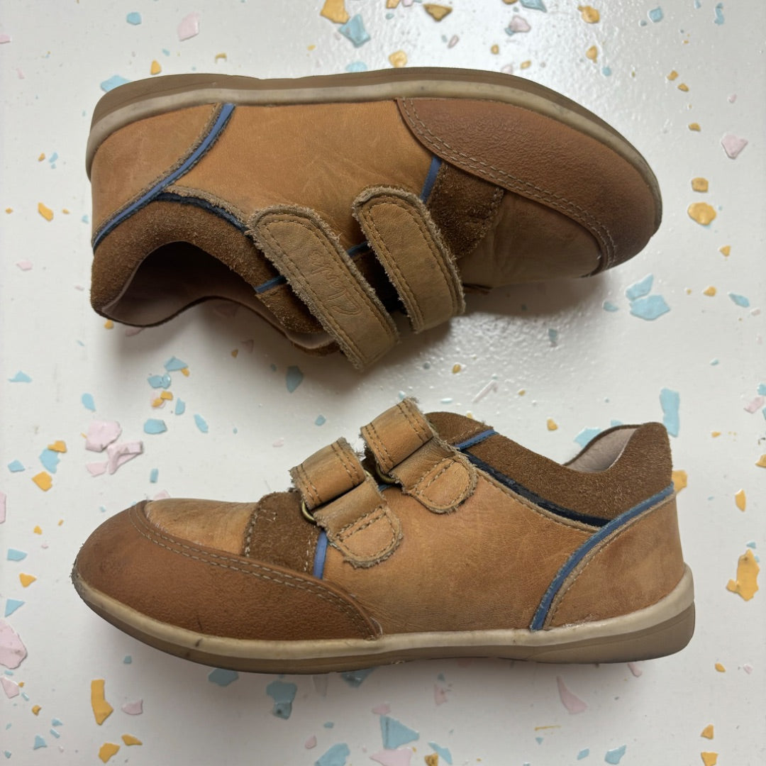 Clarks Shoes - Size 8