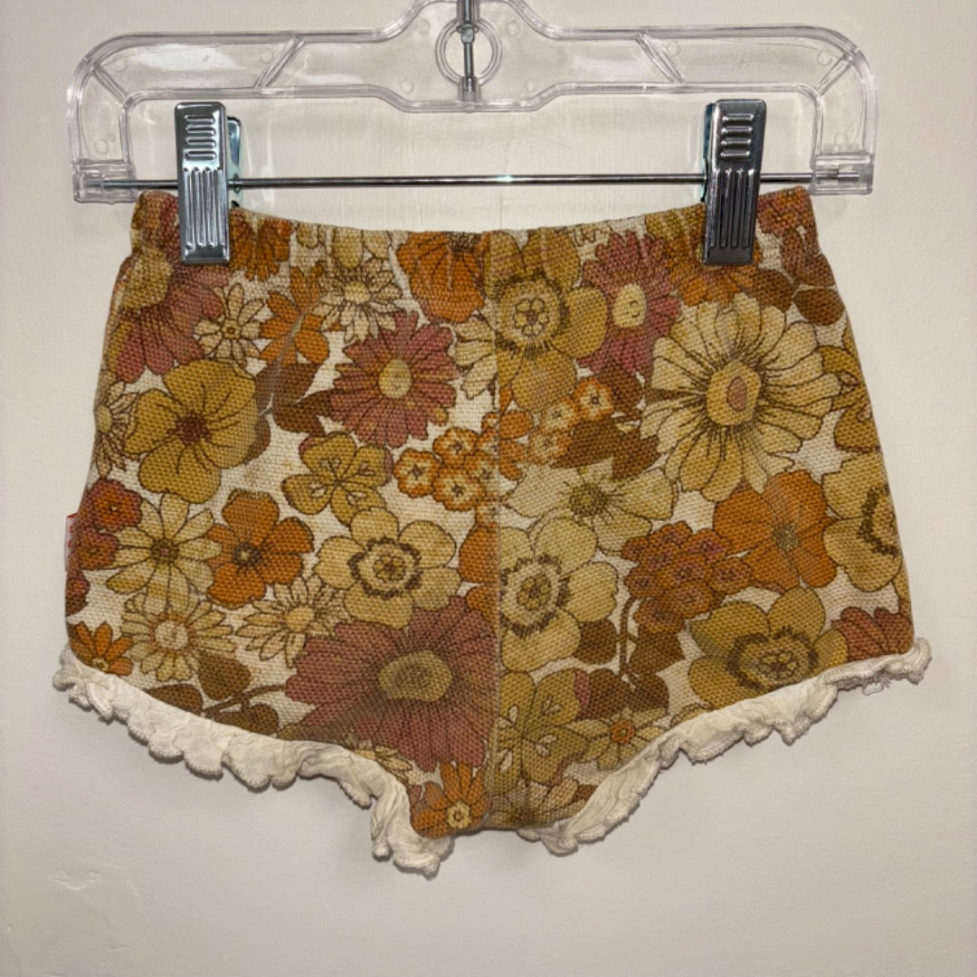 Ghanda Shorts - Size 1-2