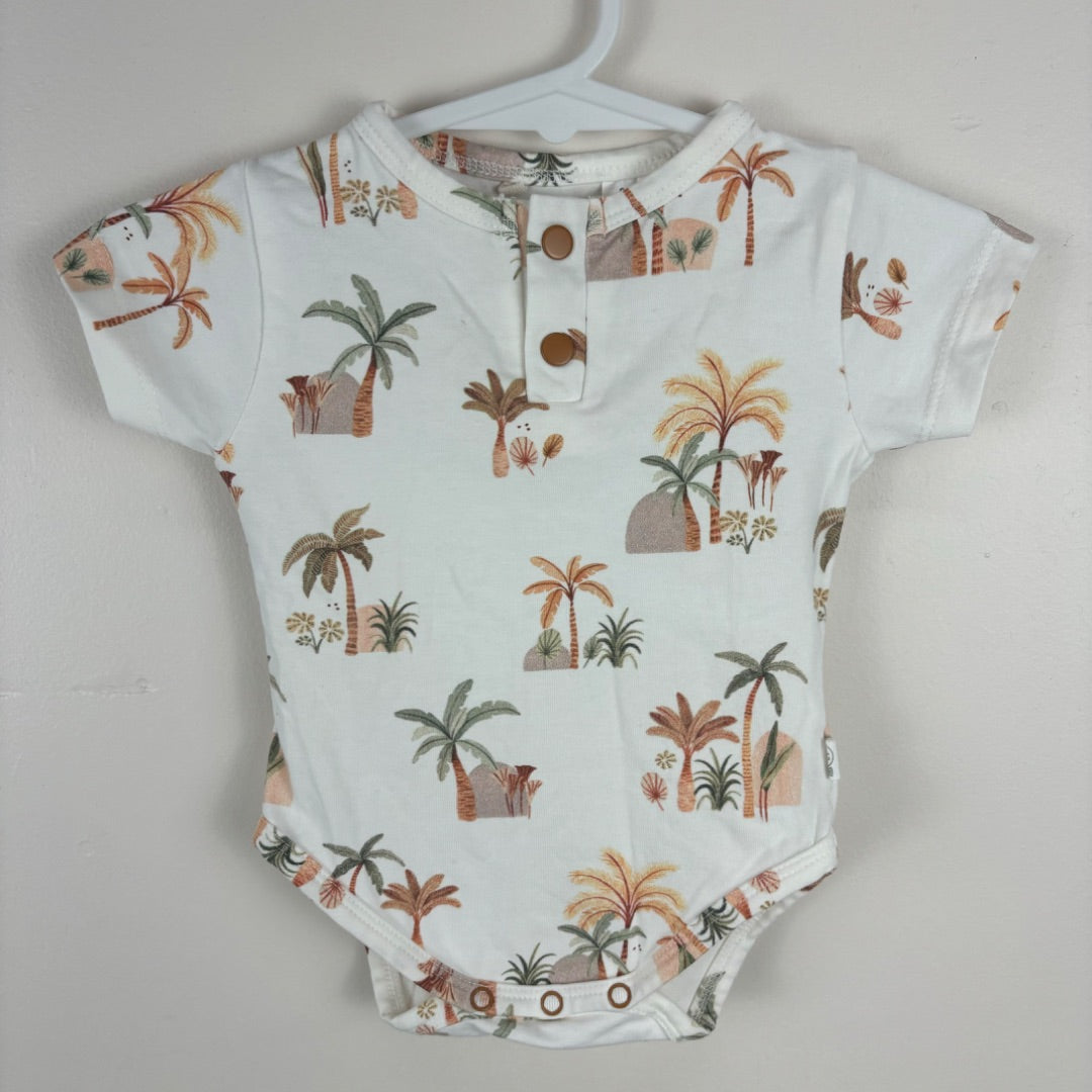 Snuggle Hunny Bodysuit - Size 000