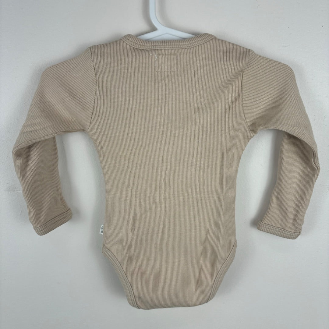 Snuggle Hunny Bodysuit - Size 000