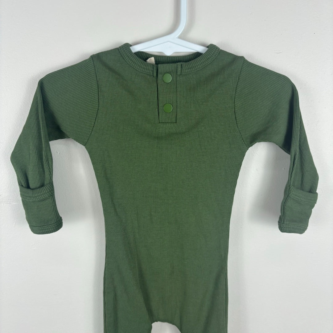 Snuggle Hunny Onesie - Size 000