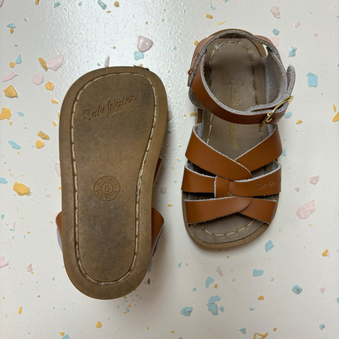 Salt Water Sandals - Size 6