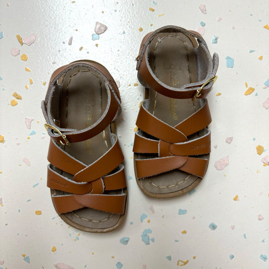 Salt Water Sandals - Size 6