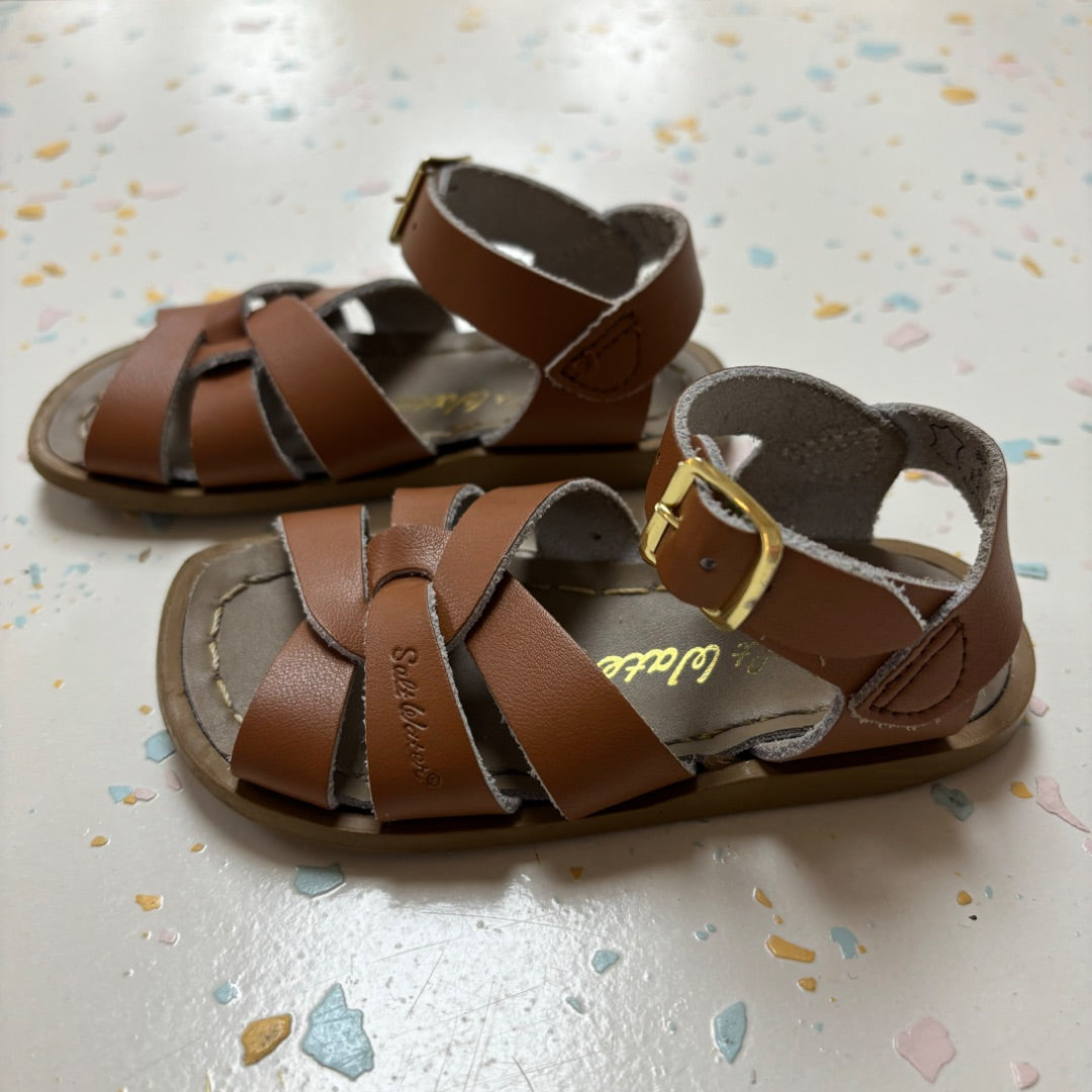 Salt Water Sandals - Size 6
