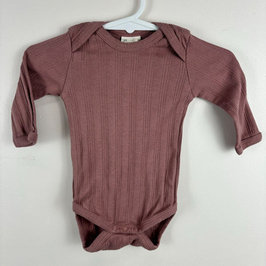 Nature Baby Bodysuit - Size 000