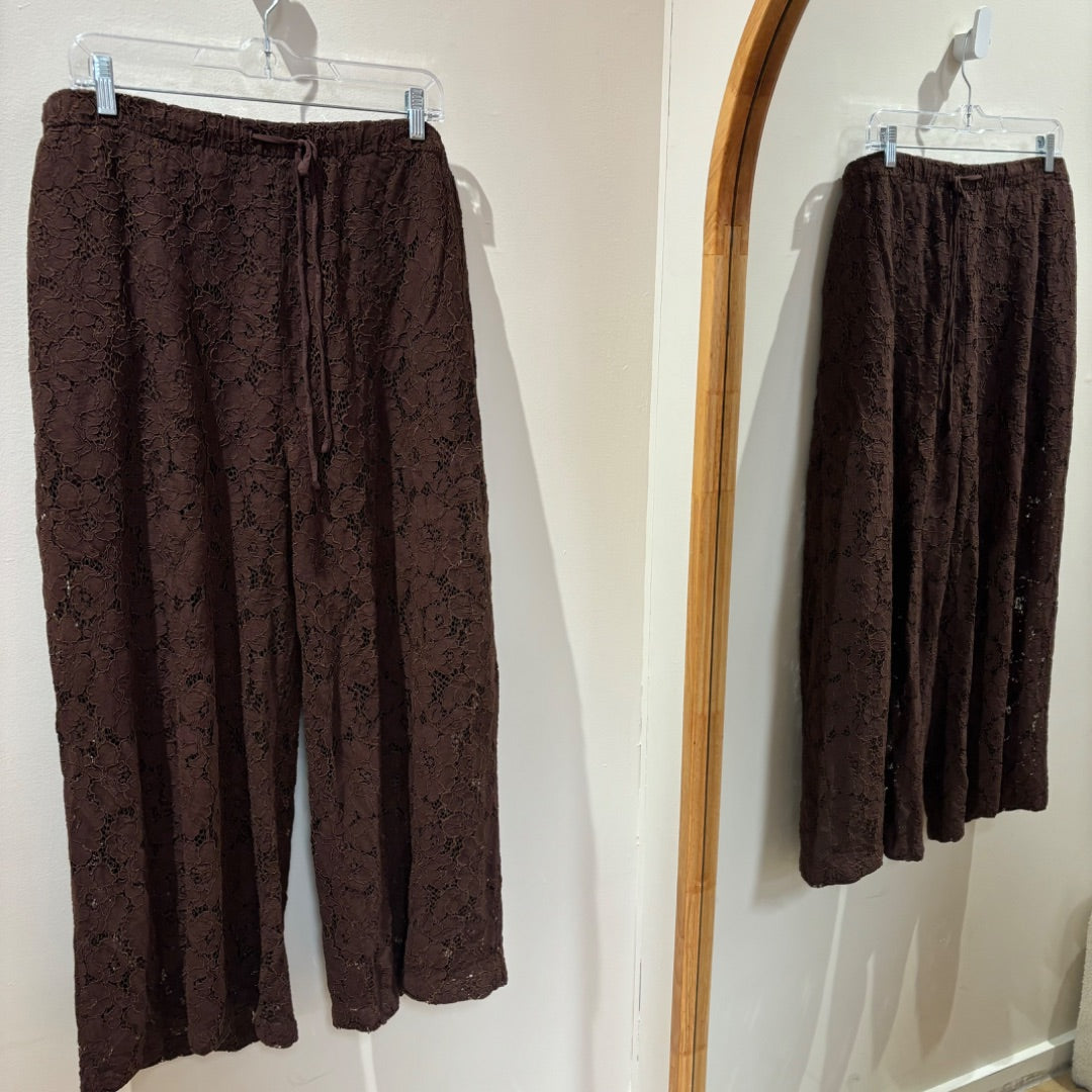 City Chic Pants - Size 22