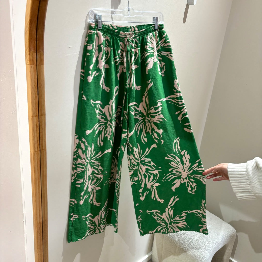 Fria Pants - Size 10