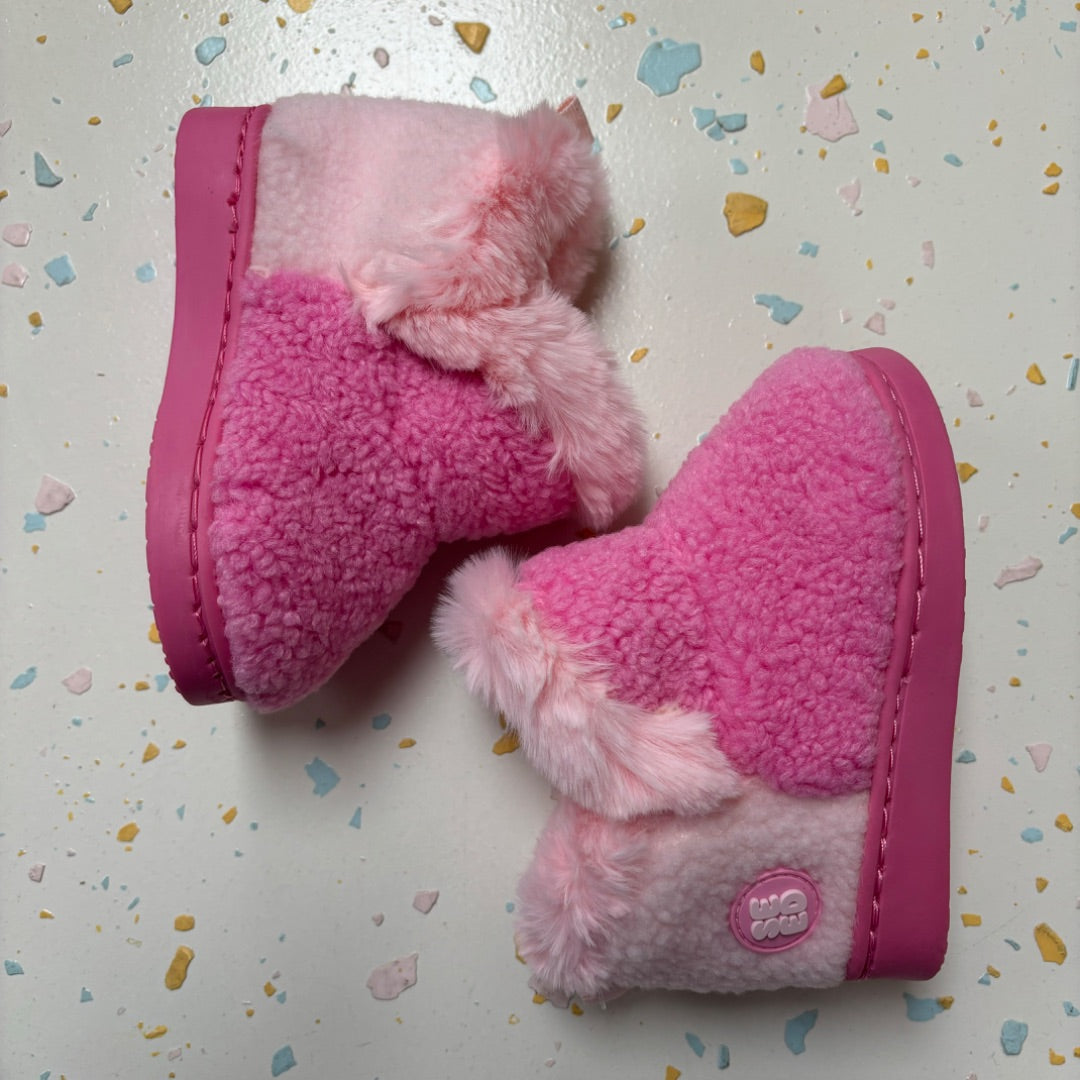 Seed Boots BNWT - Size 24