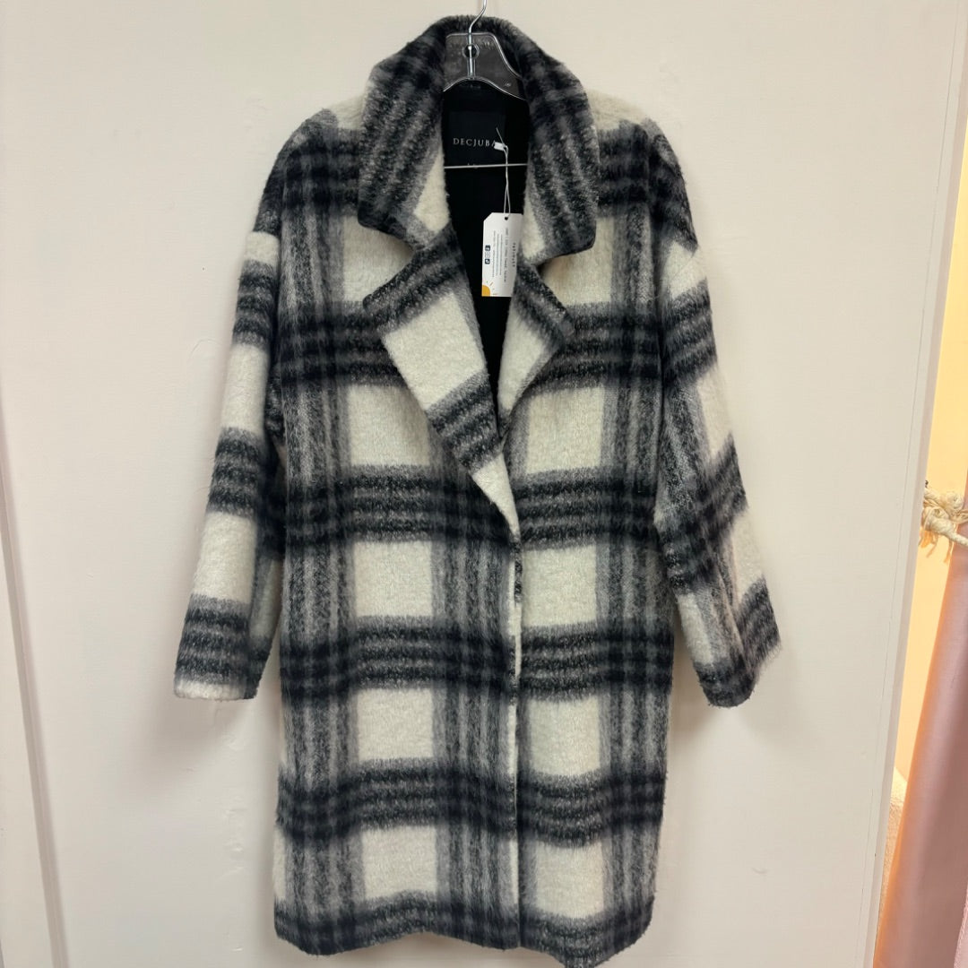 Decjuba Coat - Size M