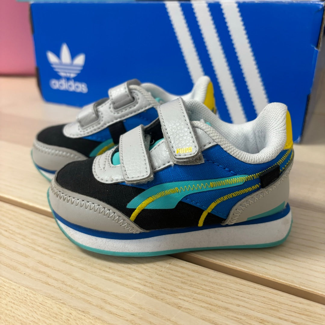 Puma Sneakers - Size US 5c