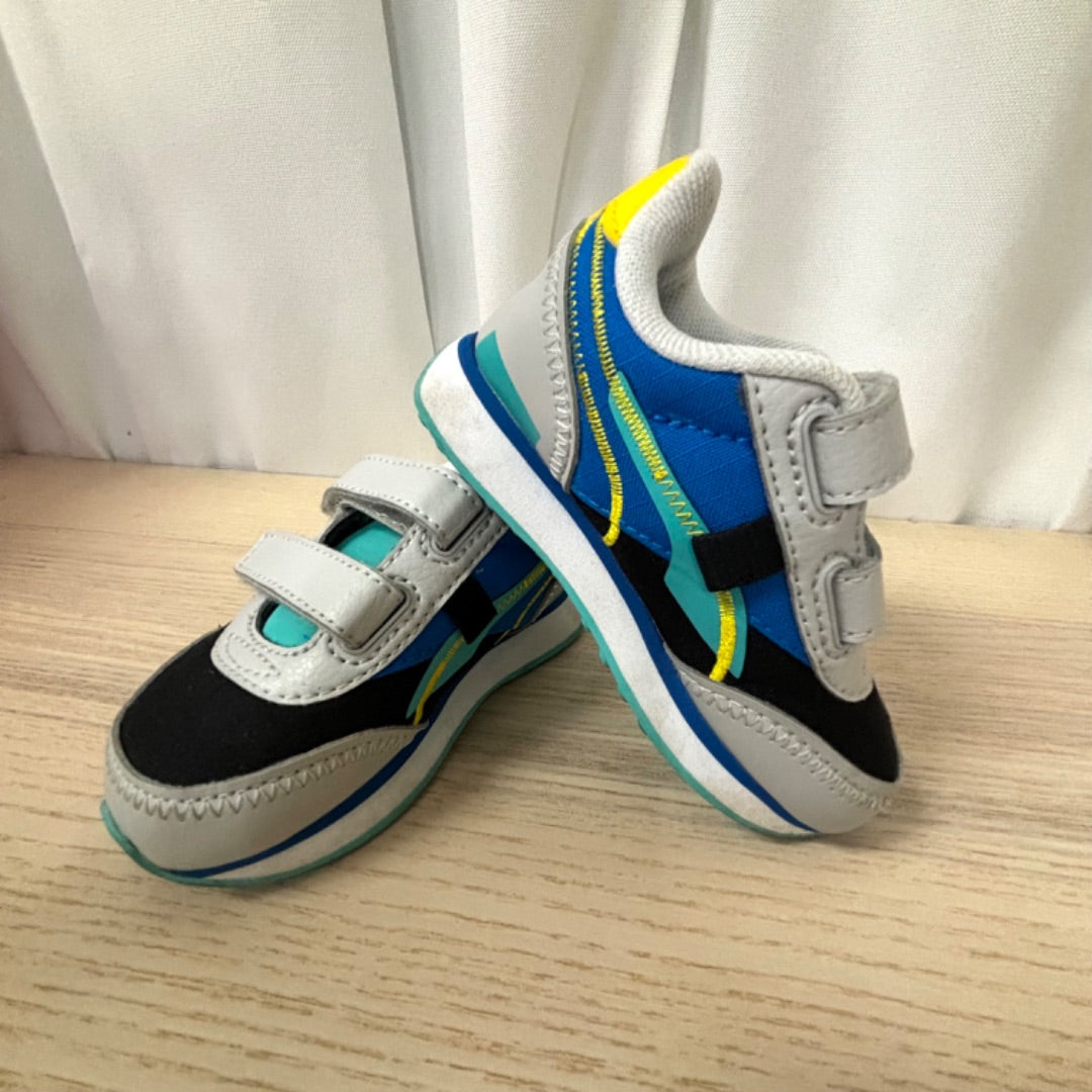 Puma Sneakers - Size US 5c