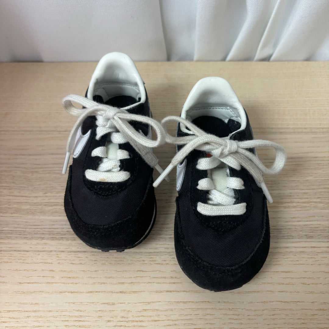 Nike Sneakers - Size US 4c